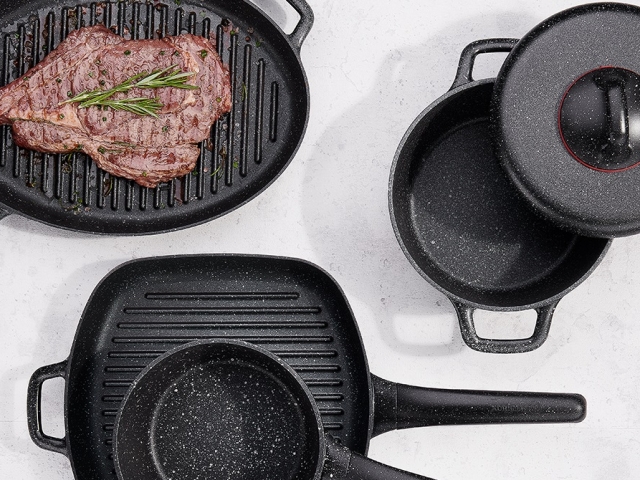 Tigaie: prăjim, fierbem și coacem