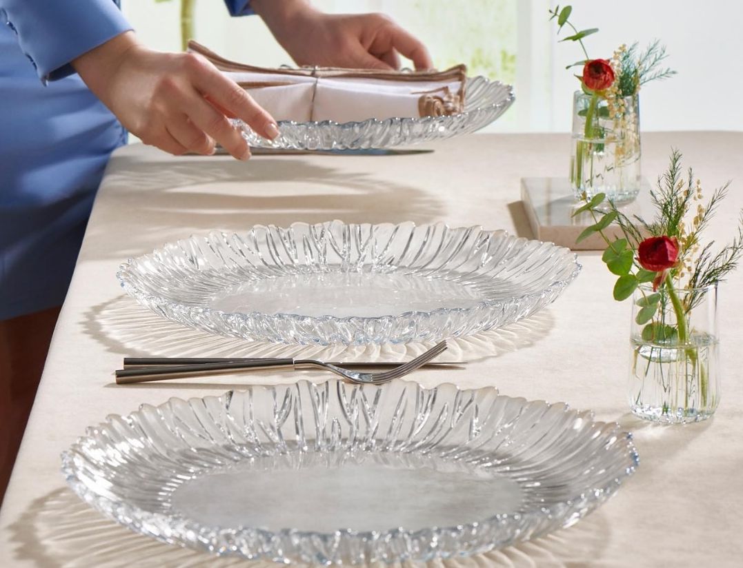 Cumpărați farfurii pentru fiecare zi și pentru evenimente în Moldova pe alir.md